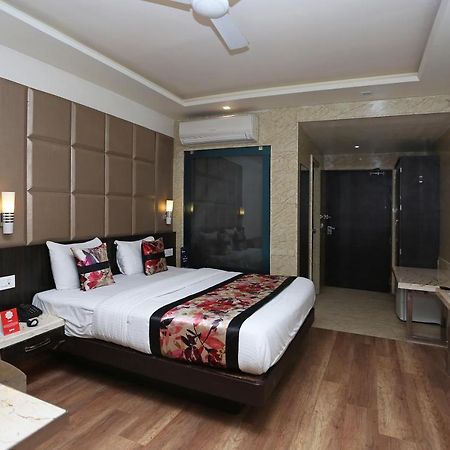 Hotel Deep Kánpur Kültér fotó