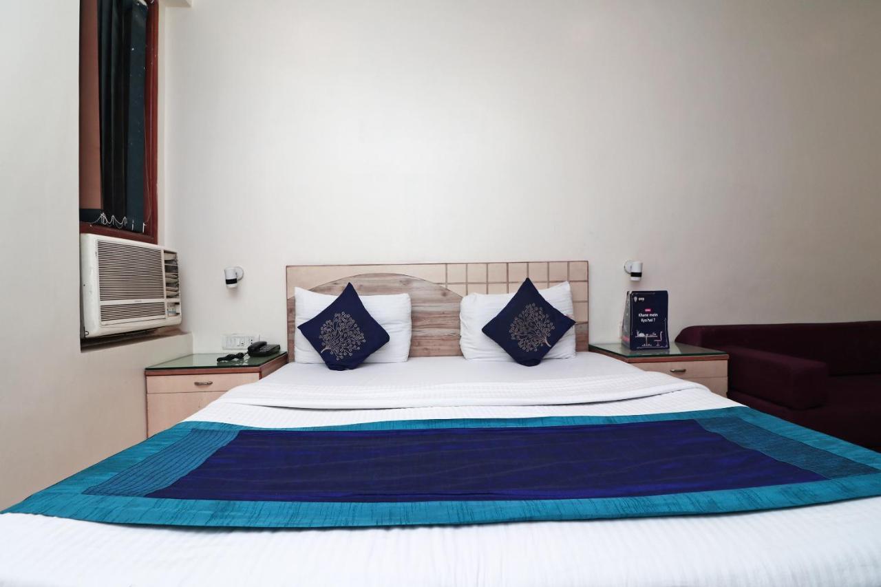 Hotel Deep Kánpur Kültér fotó