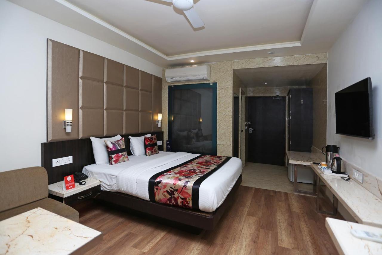 Hotel Deep Kánpur Kültér fotó