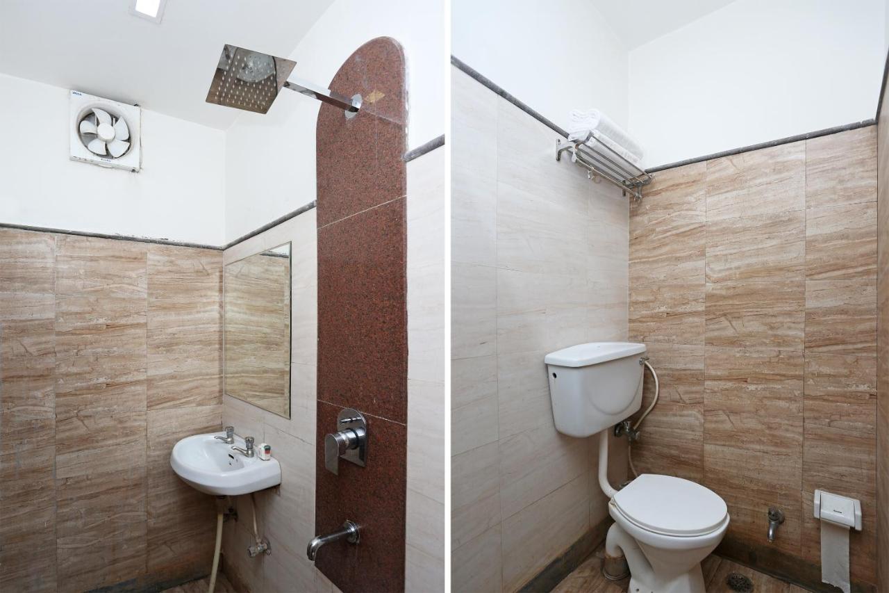 Hotel Deep Kánpur Kültér fotó